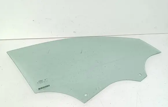 Volvo XC40 Front door window glass four-door 32368779 43R00049