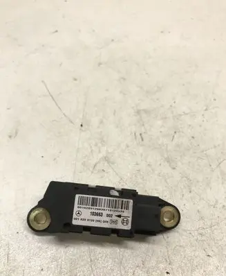 Mercedes-Benz E W211 Airbag deployment crash/impact sensor 0018209126