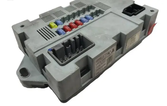 Land Rover Range Rover Sport L494 Fuse module 73707520 CPLA14Q073AA 1506240905