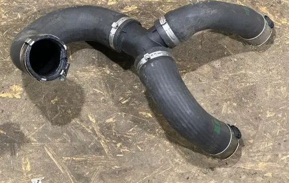 Citroen C5 Intercooler hose/pipe 9686244580