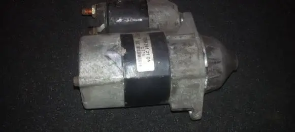Mercedes-Benz A W168 Starter motor 0051512101 d7e8