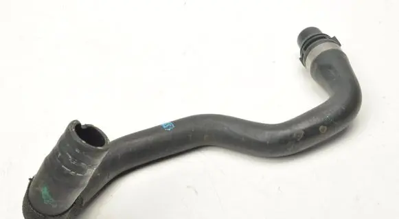 Volvo V60 Engine coolant pipe/hose 