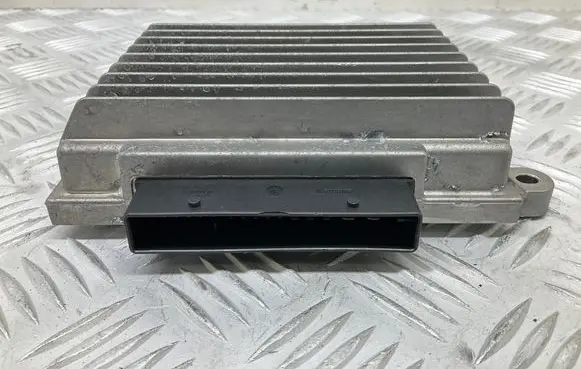 Audi TT TTS Mk2 Sound amplifier 8J0035223B