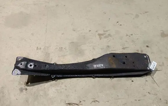 Toyota Avensis Verso Front subframe
