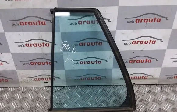 Mercedes-Benz E W210 Rear vent window glass