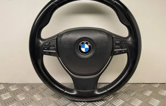 BMW 7 F01 F02 F03 F04 Steering wheel 8383901
