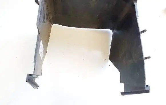 Battery box tray