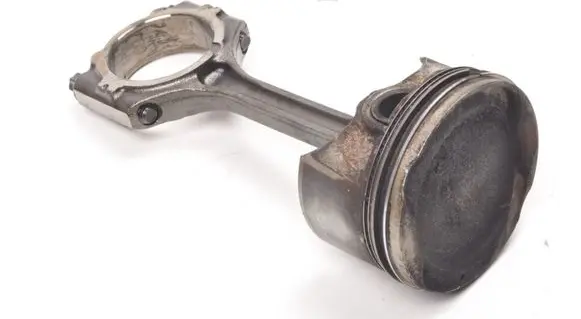 KIA Rio Piston with connecting rod G4LA