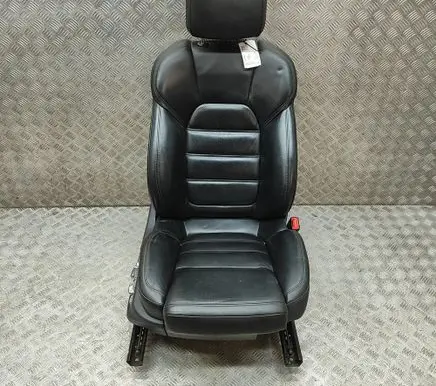 Porsche Macan (95B) Front passenger seat 8K0881106T 95B881806D