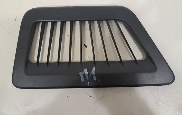 BMW iX Air intake duct part 9496572
