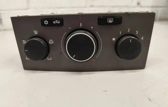Opel Zafira B Climate control unit 901512410005