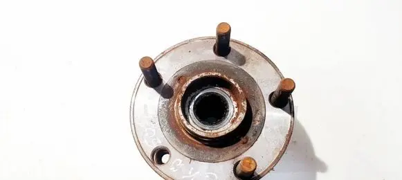 Subaru B9 Tribeca Rear wheel hub