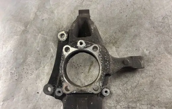 Volvo V70 Front wheel hub spindle knuckle 9461943