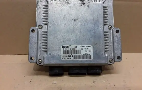 Citroen C5 Engine control unit/module 9646196480 0281010938