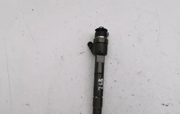 Mercedes-Benz B W245 Fuel injector 0445110167 A6400700787