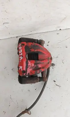 Toyota Corolla Verso AR10 Front brake caliper