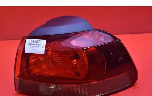 Volkswagen Golf Plus Rear/tail lights 5K0945096M