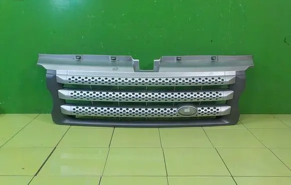 Land Rover Range Rover Sport L320 Front bumper upper radiator grill UP124