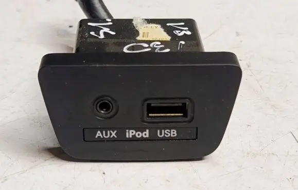 Hyundai i30 AUX in-socket connector 96120A5100 A5100 GDCC1209240864