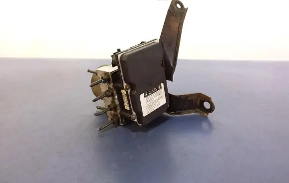 Toyota Avensis T250 ABS Pump 0265231327
