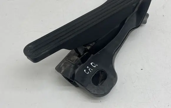 Volkswagen Caddy Accelerator throttle pedal 65104100