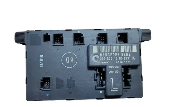 Mercedes-Benz C W203 Door control unit/module 2038201585