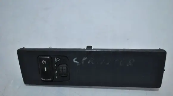 Mercedes-Benz Sprinter W906 Headlight level height control switch 9016891008