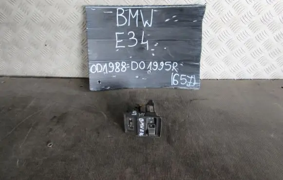 BMW 5 E34 Fog light switch 61311384007