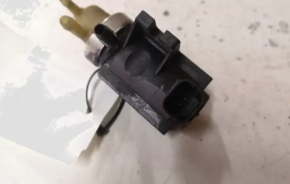Peugeot 407 Turbo solenoid valve 9661960380