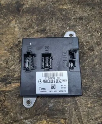 Mercedes-Benz E W211 Comfort/convenience module 2115452132