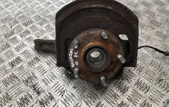 Front wheel hub