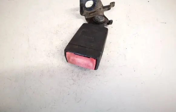 Chrysler 200 Rear seatbelt buckle 243153r