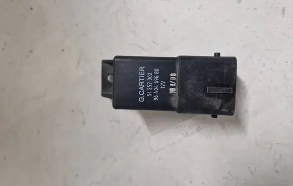 Citroen C-Crosser Glow plug pre-heat relay 9640469680 51252002