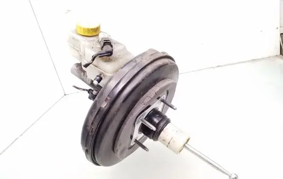 Audi A1 Brake booster 6R1614105E