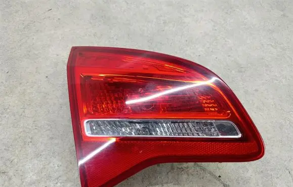 Opel Meriva B Tailgate rear/tail lights 21629003
