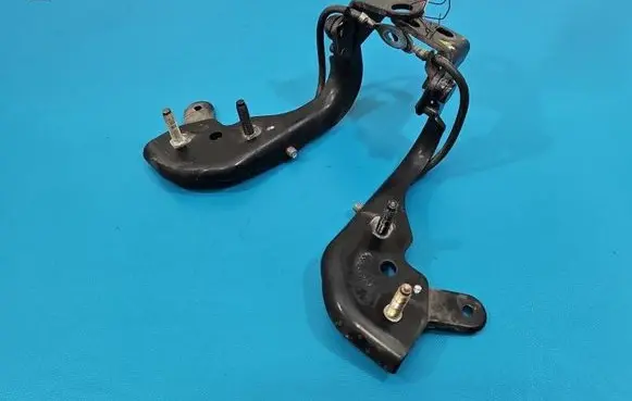 Jaguar F-Pace Tailgate/trunk/boot hinge HK8342901 IMPRK1579101