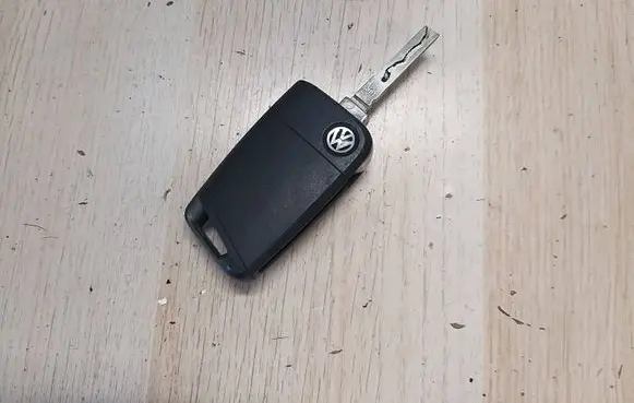 Volkswagen Golf VI Ignition key/card 5G6959752C
