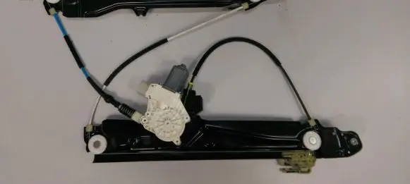 BMW 5 F10 F11 Front door electric window regulator 7182131