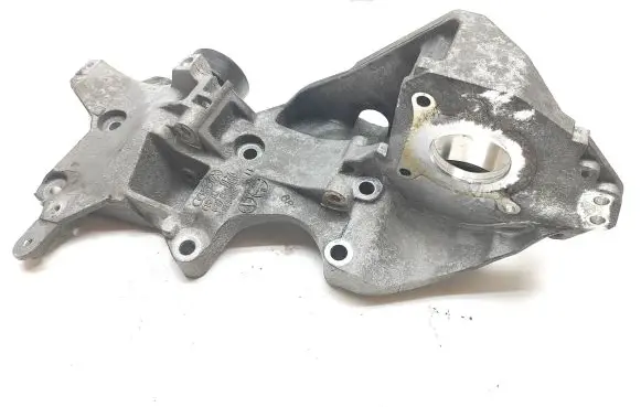 Volkswagen Polo V 6R Engine mounting bracket 03L903143K