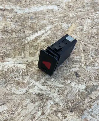 Volkswagen Golf IV Hazard light switch 1j0953235j