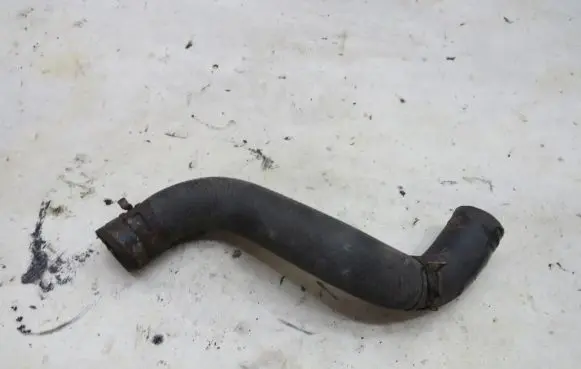 Toyota Prius (XW30) Engine coolant pipe/hose