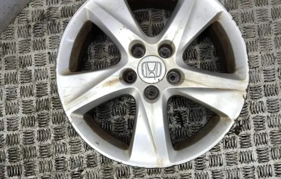 Honda Accord R17 alloy rim 