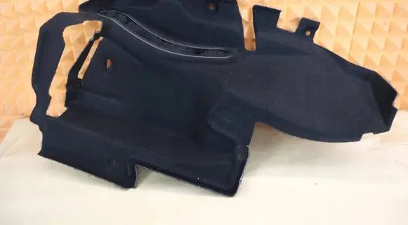 Mercedes-Benz SLK R171 Trunk/boot side trim panel 1716900325 A1716900325