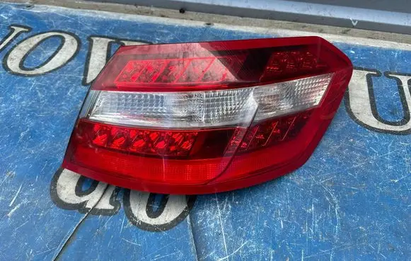 Mercedes-Benz E W212 Rear/tail lights A2129066701 483022