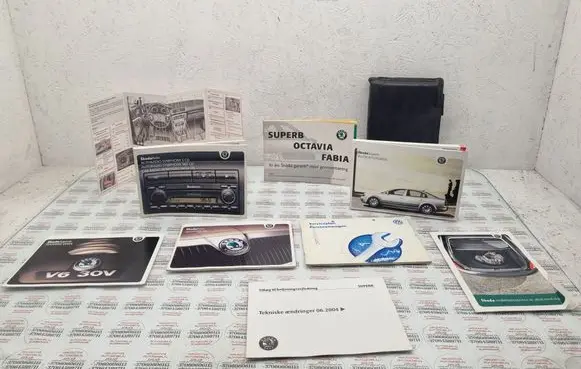 Skoda Superb B5 (3U) Owners service history hand book 