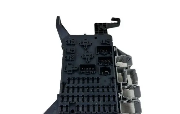 Ford Mondeo Mk III Fuse module 1S7T14A073AF