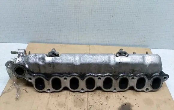 Toyota Corolla E120 E130 Intake manifold