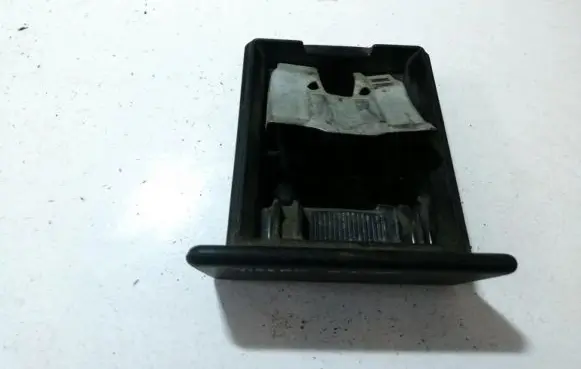 Nissan Pulsar Car ashtray 50y00lg07 50y01ag01