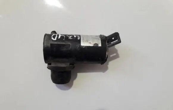 Peugeot 406 Windscreen/windshield washer pump