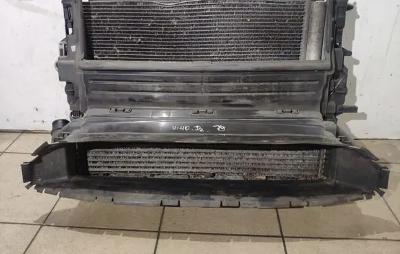Volvo V40 Cross country Radiator set 31319165
